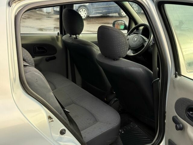 Серый Рено Clio Symbol, объемом двигателя 1.4 л и пробегом 244 тыс. км за 2750 $, фото 11 на Automoto.ua