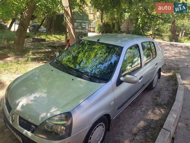 Серый Рено Clio Symbol, объемом двигателя 1.4 л и пробегом 300 тыс. км за 3000 $, фото 16 на Automoto.ua