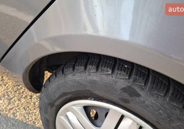 Серый Рено Clio Symbol, объемом двигателя 1.39 л и пробегом 148 тыс. км за 3500 $, фото 21 на Automoto.ua