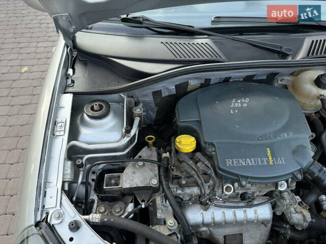 Серый Рено Clio Symbol, объемом двигателя 1.4 л и пробегом 207 тыс. км за 3250 $, фото 39 на Automoto.ua
