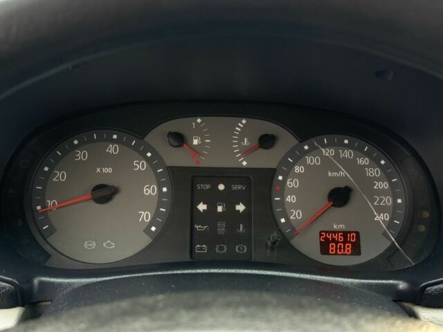 Серый Рено Clio Symbol, объемом двигателя 1.4 л и пробегом 244 тыс. км за 2750 $, фото 14 на Automoto.ua