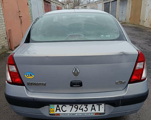 Серый Рено Clio Symbol, объемом двигателя 1.39 л и пробегом 250 тыс. км за 2950 $, фото 7 на Automoto.ua