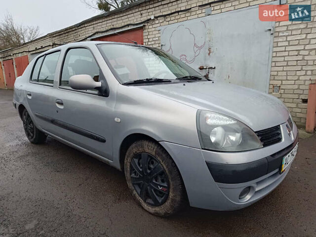 Серый Рено Clio Symbol, объемом двигателя 1.39 л и пробегом 250 тыс. км за 2950 $, фото 4 на Automoto.ua