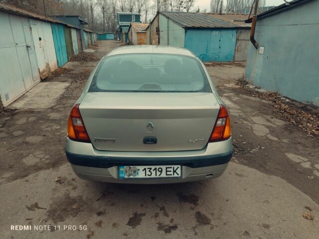 Серый Рено Clio Symbol, объемом двигателя 0 л и пробегом 168 тыс. км за 2799 $, фото 3 на Automoto.ua