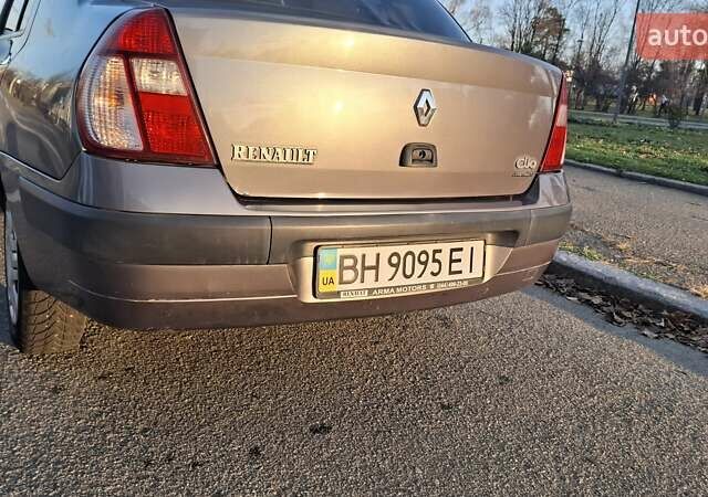 Серый Рено Clio Symbol, объемом двигателя 1.39 л и пробегом 148 тыс. км за 3500 $, фото 7 на Automoto.ua