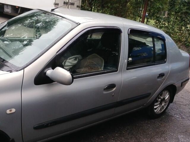 Серый Рено Clio Symbol, объемом двигателя 1.4 л и пробегом 250 тыс. км за 2600 $, фото 1 на Automoto.ua