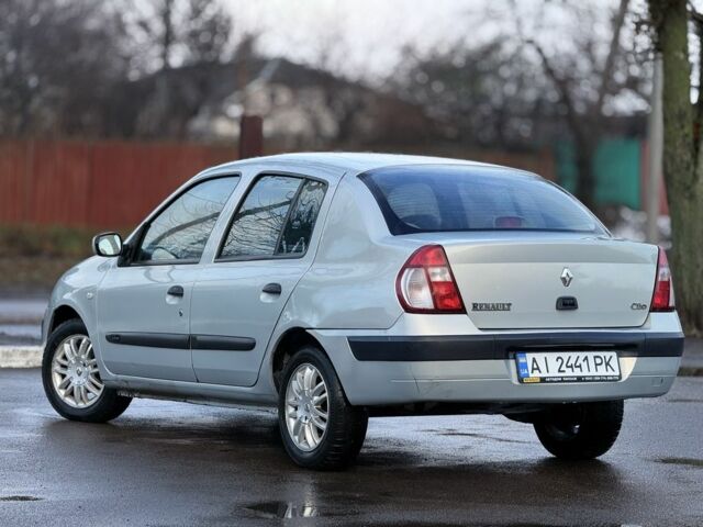 Серый Рено Clio Symbol, объемом двигателя 1.4 л и пробегом 244 тыс. км за 2750 $, фото 7 на Automoto.ua