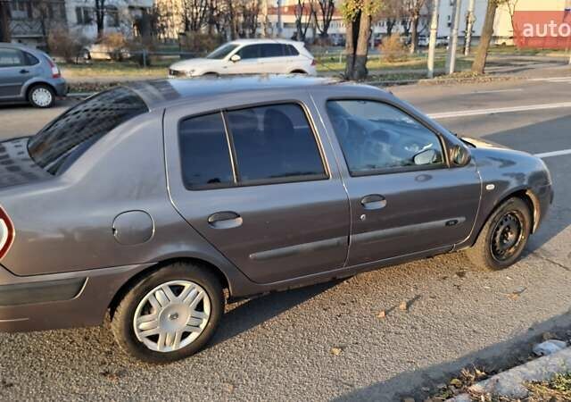 Серый Рено Clio Symbol, объемом двигателя 1.39 л и пробегом 148 тыс. км за 3500 $, фото 11 на Automoto.ua