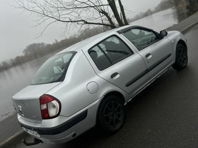Сірий Рено Clio Symbol, об'ємом двигуна 1.4 л та пробігом 222 тис. км за 2750 $, фото 2 на Automoto.ua