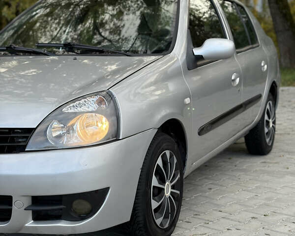 Сірий Рено Clio Symbol, об'ємом двигуна 1.39 л та пробігом 267 тис. км за 2950 $, фото 2 на Automoto.ua