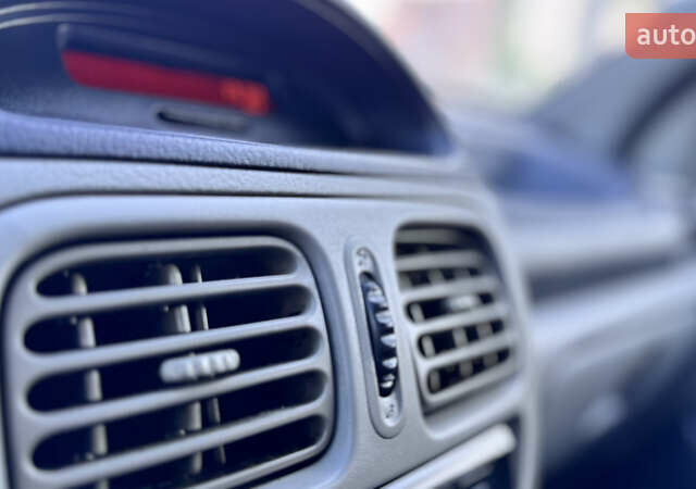 Серый Рено Clio Symbol, объемом двигателя 1.4 л и пробегом 225 тыс. км за 2950 $, фото 30 на Automoto.ua