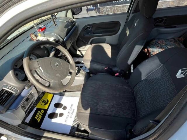 Рено Clio Symbol 2006 в Стрые на Automoto.ua Серый Рено Clio Symbol, объемом двигателя 1.4 л и пробегом 291 тыс. км за 3999 $, фото 10 на Automoto.ua