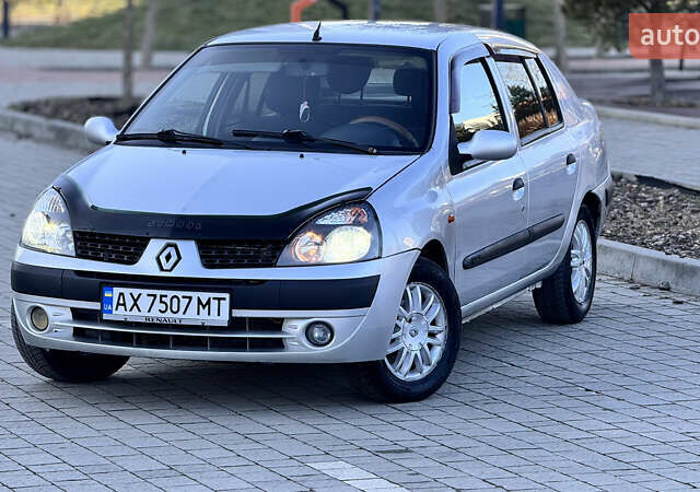 Серый Рено Clio Symbol, объемом двигателя 1.4 л и пробегом 225 тыс. км за 2950 $, фото 3 на Automoto.ua