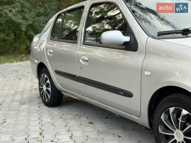 Серый Рено Clio Symbol, объемом двигателя 1.4 л и пробегом 267 тыс. км за 2950 $, фото 7 на Automoto.ua