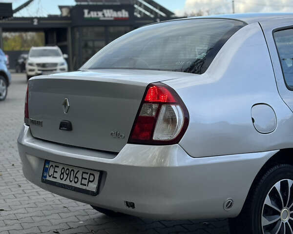 Серый Рено Clio Symbol, объемом двигателя 1.4 л и пробегом 267 тыс. км за 2950 $, фото 11 на Automoto.ua