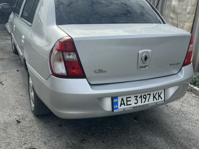 Рено Clio Symbol 2006 в Павлограде на Automoto.ua Серый Рено Clio Symbol, объемом двигателя 1.4 л и пробегом 136 тыс. км за 3400 $, фото 2 на Automoto.ua