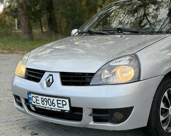 Серый Рено Clio Symbol, объемом двигателя 1.4 л и пробегом 267 тыс. км за 2950 $, фото 1 на Automoto.ua