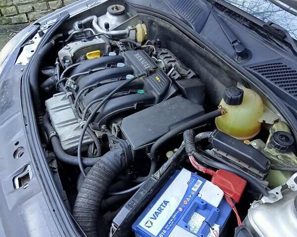 Сірий Рено Clio Symbol, об'ємом двигуна 1.4 л та пробігом 54 тис. км за 5600 $, фото 13 на Automoto.ua