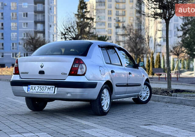 Серый Рено Clio Symbol, объемом двигателя 1.4 л и пробегом 225 тыс. км за 2950 $, фото 13 на Automoto.ua