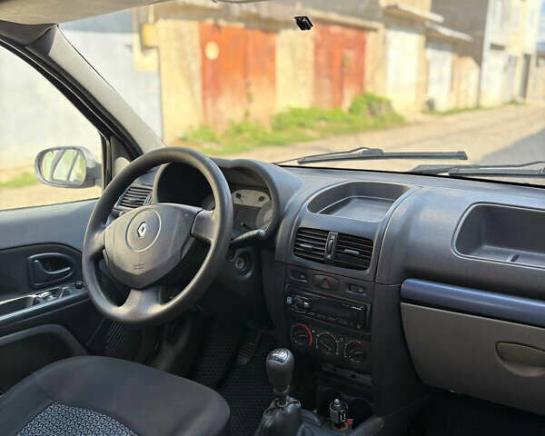 Сірий Рено Clio Symbol, об'ємом двигуна 1.39 л та пробігом 265 тис. км за 3500 $, фото 9 на Automoto.ua
