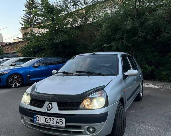 Серый Рено Clio Symbol, объемом двигателя 1.39 л и пробегом 430 тыс. км за 2600 $, фото 2 на Automoto.ua