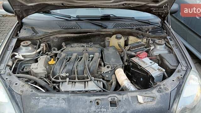 Сірий Рено Clio Symbol, об'ємом двигуна 1.4 л та пробігом 155 тис. км за 3450 $, фото 20 на Automoto.ua
