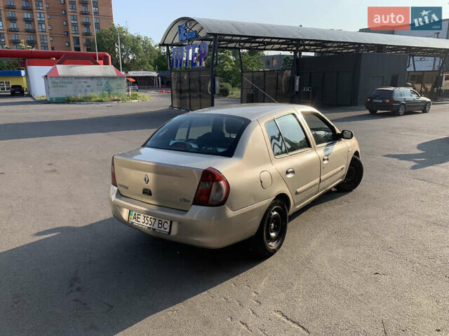 Серый Рено Clio Symbol, объемом двигателя 1.4 л и пробегом 360 тыс. км за 3700 $, фото 3 на Automoto.ua