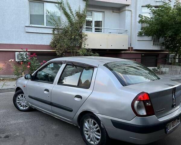 Серый Рено Clio Symbol, объемом двигателя 1.39 л и пробегом 430 тыс. км за 2600 $, фото 3 на Automoto.ua