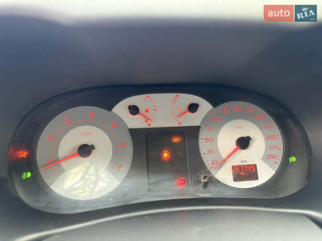 Серый Рено Clio Symbol, объемом двигателя 1.4 л и пробегом 267 тыс. км за 2950 $, фото 21 на Automoto.ua