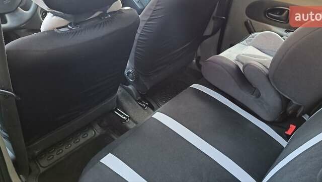 Сірий Рено Clio Symbol, об'ємом двигуна 1.4 л та пробігом 155 тис. км за 3450 $, фото 13 на Automoto.ua