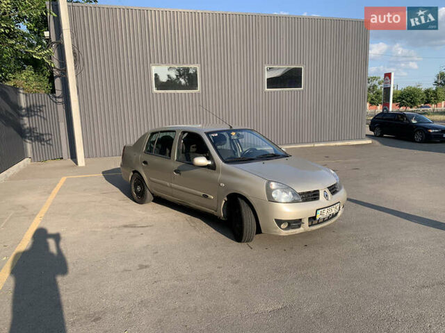 Серый Рено Clio Symbol, объемом двигателя 1.4 л и пробегом 360 тыс. км за 3700 $, фото 2 на Automoto.ua