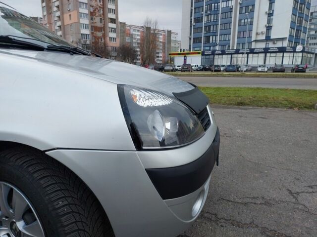 Серый Рено Clio Symbol, объемом двигателя 1.4 л и пробегом 283 тыс. км за 3300 $, фото 11 на Automoto.ua