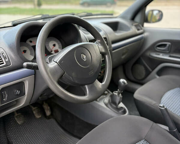 Серый Рено Clio Symbol, объемом двигателя 1.4 л и пробегом 267 тыс. км за 2950 $, фото 17 на Automoto.ua