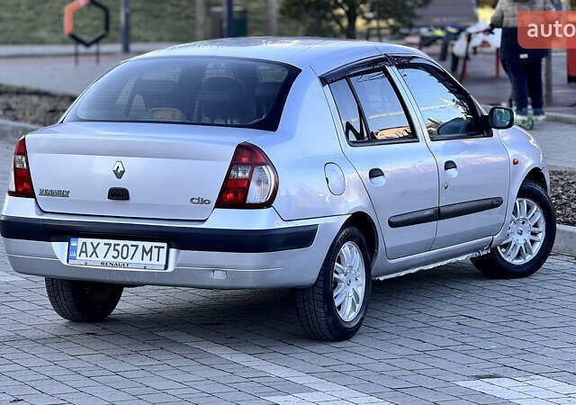 Серый Рено Clio Symbol, объемом двигателя 1.4 л и пробегом 225 тыс. км за 2950 $, фото 48 на Automoto.ua