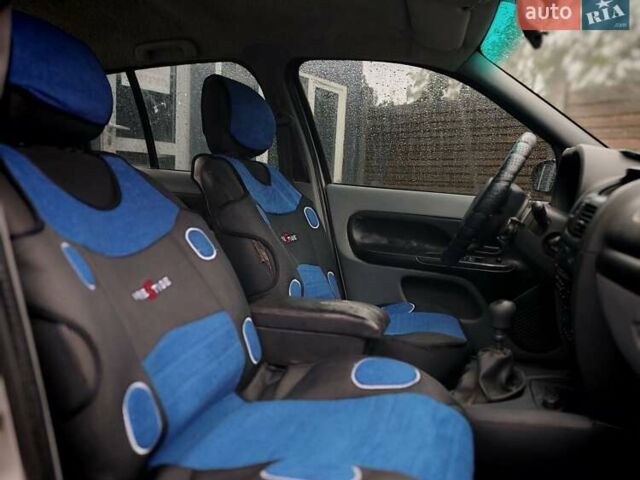 Серый Рено Clio Symbol, объемом двигателя 1.4 л и пробегом 200 тыс. км за 2300 $, фото 12 на Automoto.ua