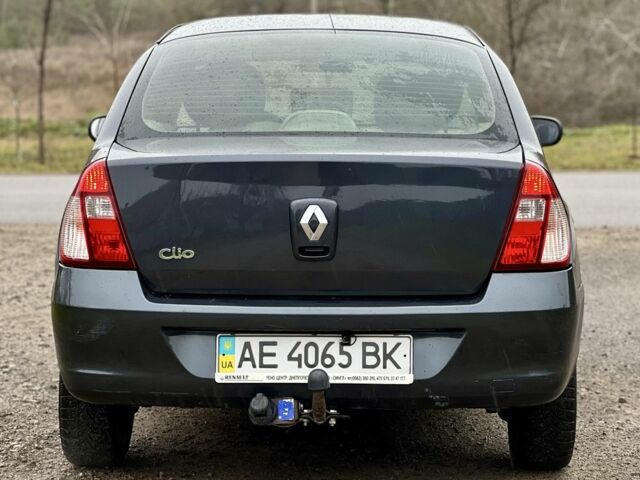 Серый Рено Clio Symbol, объемом двигателя 1.4 л и пробегом 75 тыс. км за 3950 $, фото 12 на Automoto.ua