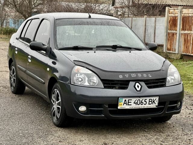 Серый Рено Clio Symbol, объемом двигателя 1.4 л и пробегом 75 тыс. км за 3950 $, фото 8 на Automoto.ua