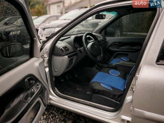 Сірий Рено Clio Symbol, об'ємом двигуна 1.4 л та пробігом 280 тис. км за 1900 $, фото 9 на Automoto.ua