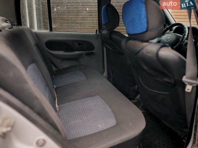 Сірий Рено Clio Symbol, об'ємом двигуна 1.4 л та пробігом 280 тис. км за 1900 $, фото 10 на Automoto.ua