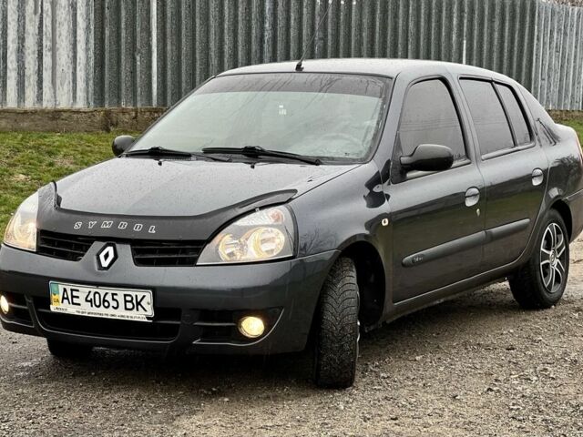 Серый Рено Clio Symbol, объемом двигателя 1.4 л и пробегом 75 тыс. км за 3950 $, фото 4 на Automoto.ua