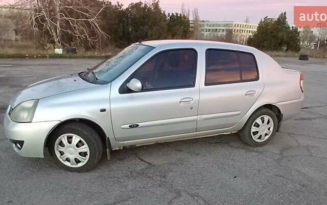 Серый Рено Clio Symbol, объемом двигателя 1.39 л и пробегом 338 тыс. км за 2600 $, фото 1 на Automoto.ua