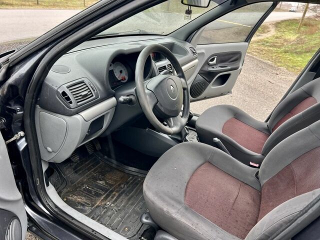 Серый Рено Clio Symbol, объемом двигателя 1.4 л и пробегом 75 тыс. км за 3950 $, фото 19 на Automoto.ua