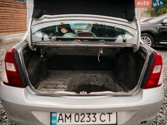 Серый Рено Clio Symbol, объемом двигателя 1.4 л и пробегом 200 тыс. км за 2300 $, фото 13 на Automoto.ua