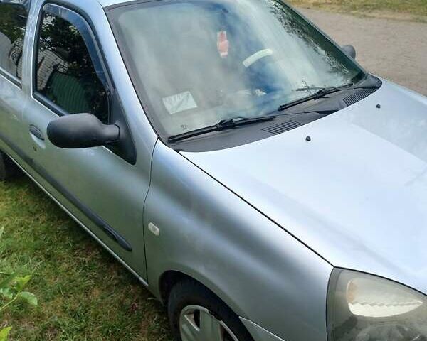 Сірий Рено Clio Symbol, об'ємом двигуна 1.4 л та пробігом 96 тис. км за 4200 $, фото 10 на Automoto.ua