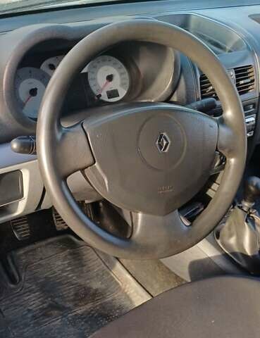Серый Рено Clio Symbol, объемом двигателя 1.39 л и пробегом 338 тыс. км за 2600 $, фото 7 на Automoto.ua
