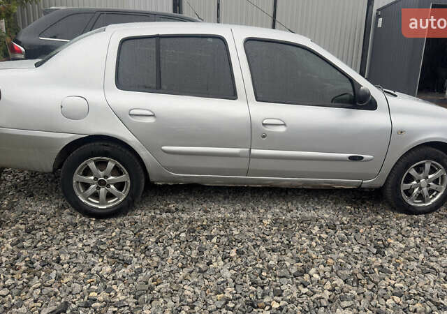 Серый Рено Clio Symbol, объемом двигателя 1.39 л и пробегом 250 тыс. км за 2300 $, фото 3 на Automoto.ua