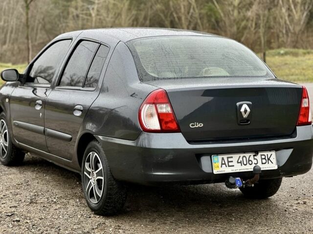 Серый Рено Clio Symbol, объемом двигателя 1.4 л и пробегом 75 тыс. км за 3950 $, фото 14 на Automoto.ua