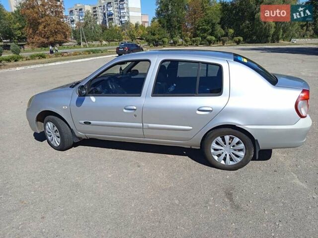Серый Рено Clio Symbol, объемом двигателя 1.4 л и пробегом 246 тыс. км за 3700 $, фото 7 на Automoto.ua