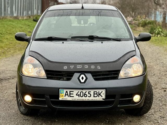 Серый Рено Clio Symbol, объемом двигателя 1.4 л и пробегом 75 тыс. км за 3950 $, фото 3 на Automoto.ua