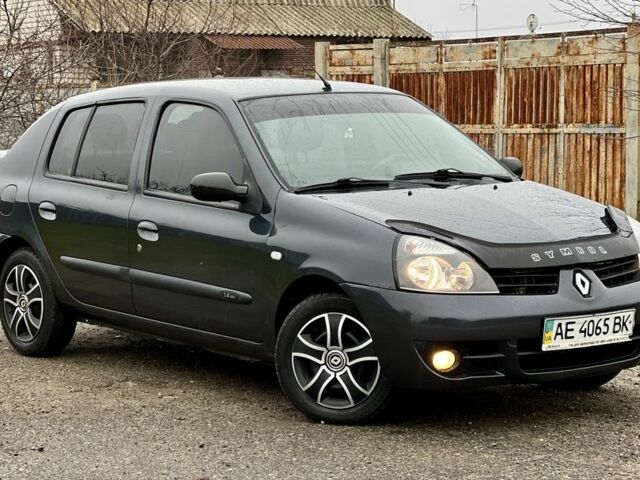 Серый Рено Clio Symbol, объемом двигателя 1.4 л и пробегом 75 тыс. км за 3950 $, фото 2 на Automoto.ua
